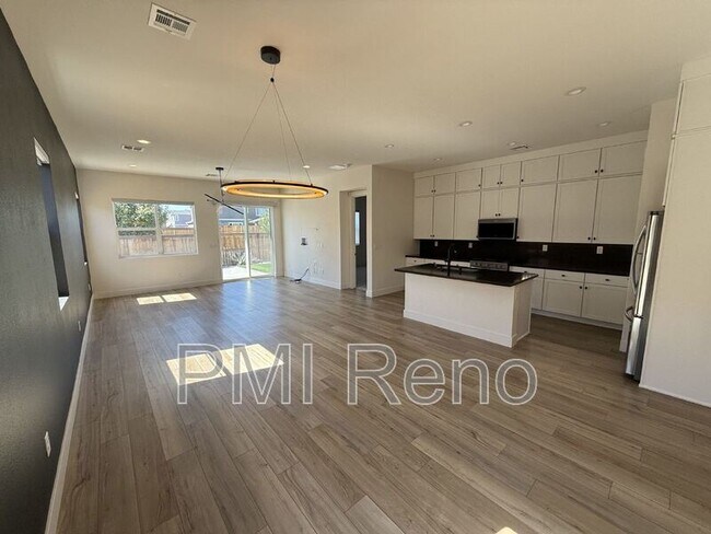 Building Photo - 7765 Navasota Dr