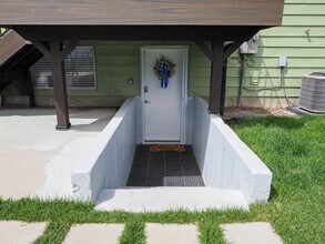 Building Photo - 521 S 400 E