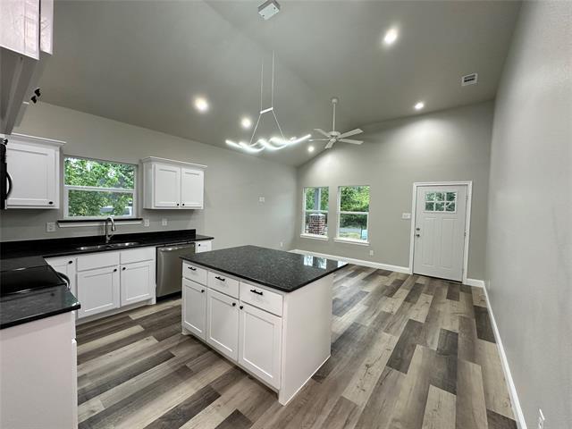 Building Photo - 3307 Langford St