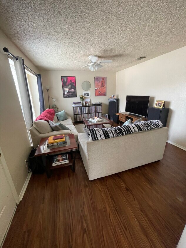 413 Panhandle St, Denton, TX 76201 Townhome Rentals in Denton TX