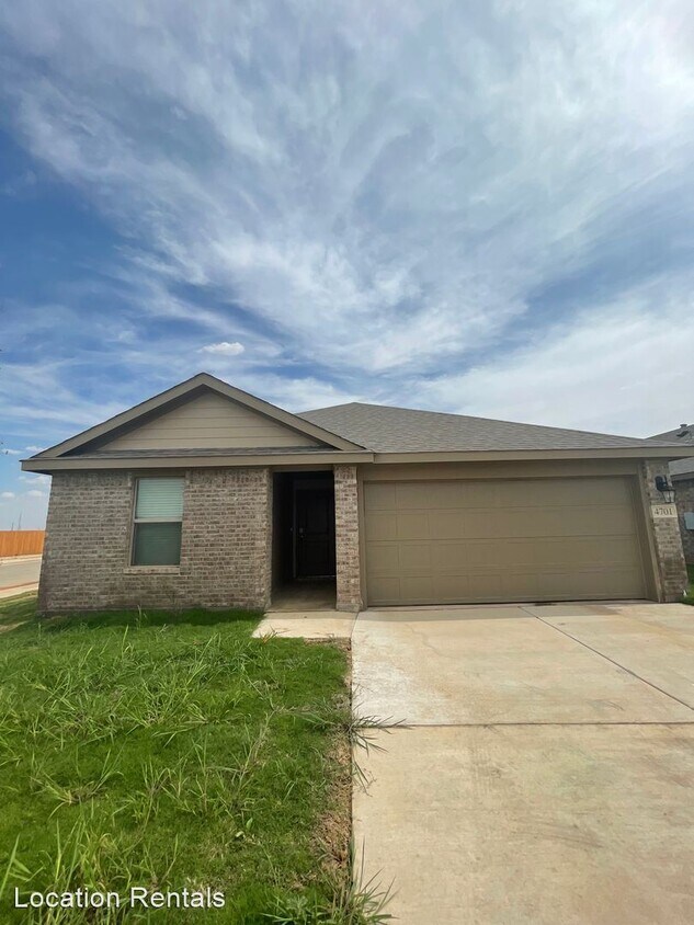 4 br, 2.5 bath House 4701 126th Street House Rental in Lubbock, TX