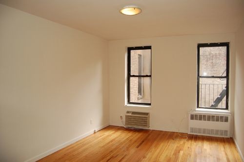 Building Photo - 1324 3rd Ave