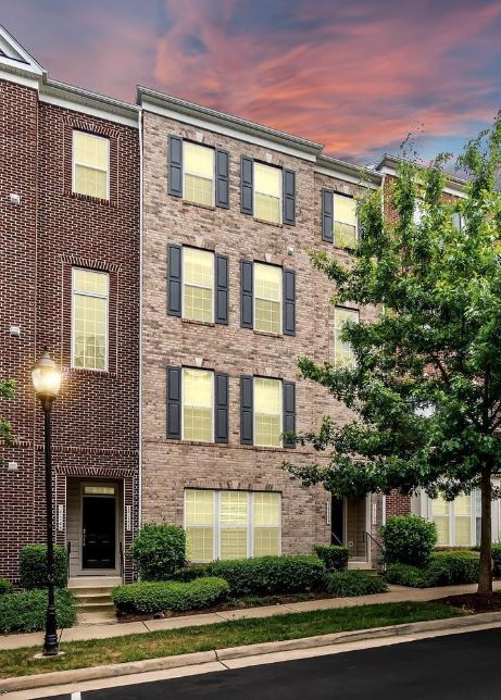 Foto principal - 15155 Kentshire Dr