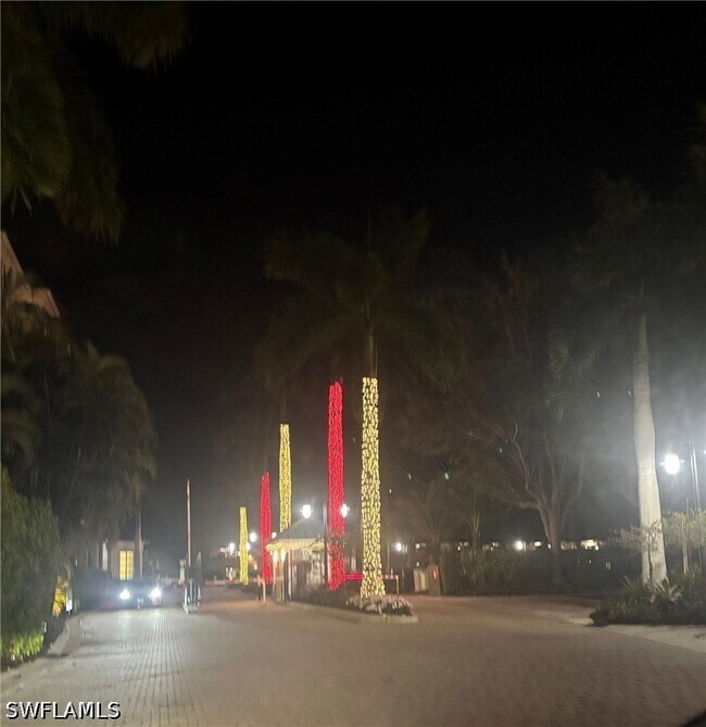 Foto del edificio - 400 Flagship Dr