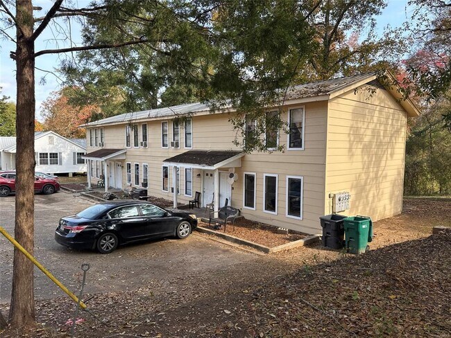 Foto del edificio - 813 Azalea St