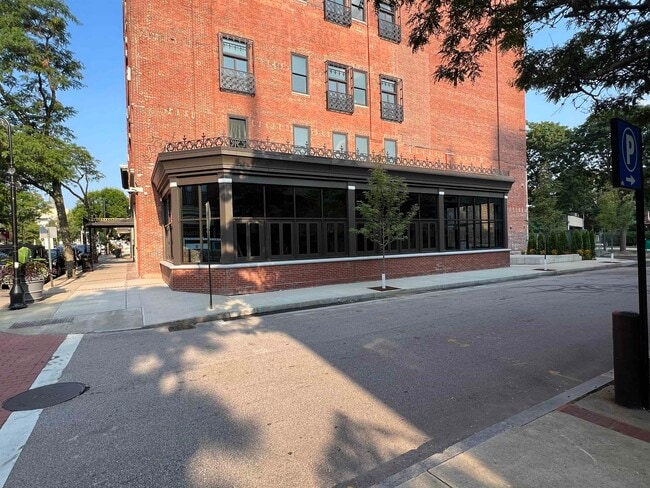 Building Photo - 83 Hanover St