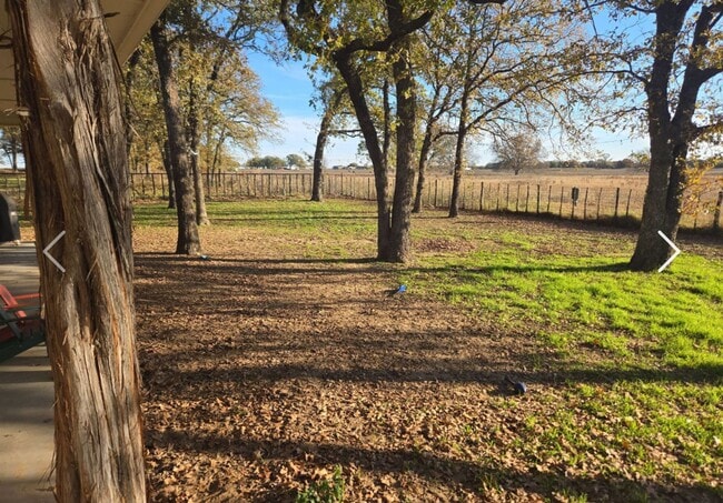 Building Photo - BROCK ISD / Private country living