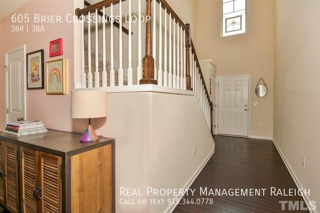 Building Photo - End-unit townhome in North Wake County
