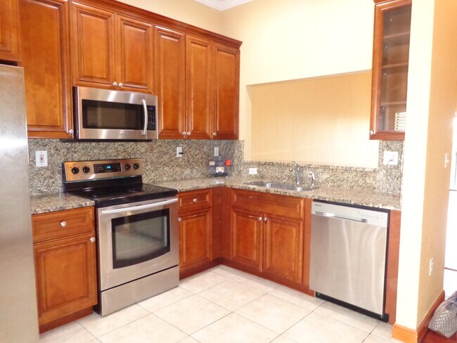 Foto del edificio - 5961 Forest Hill Blvd
