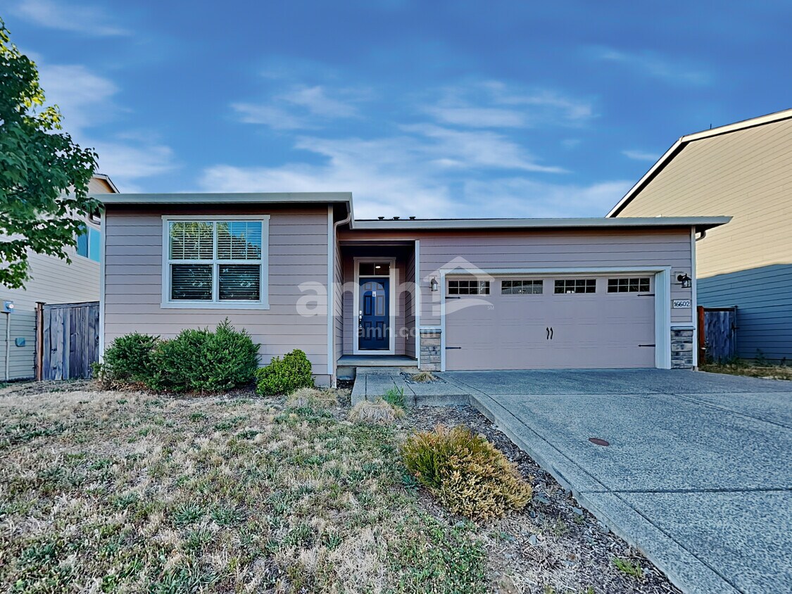 Primary Photo - 16602 NE 91st Street