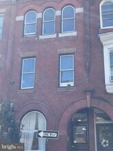 Building Photo - 2312 Locust St