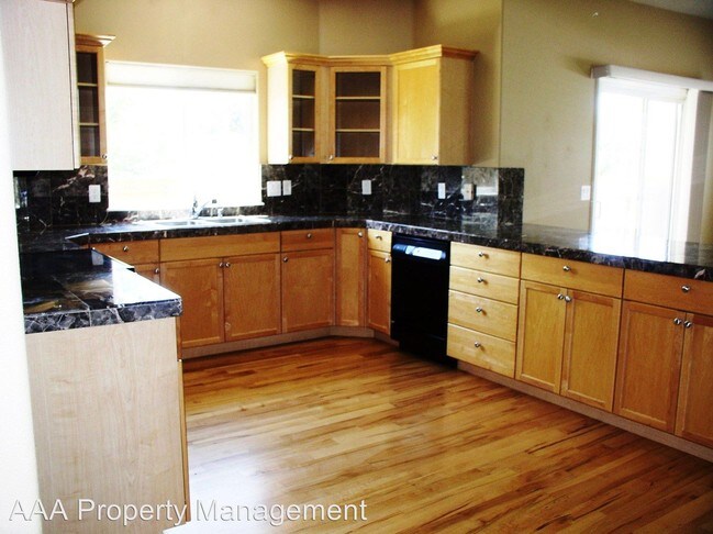 Foto del edificio - 3043 N Blue Springs Ave