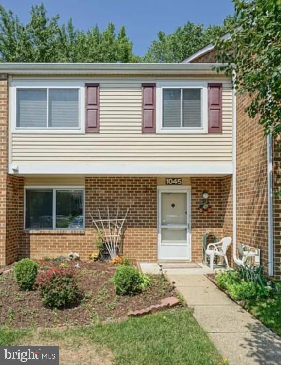 Primary Photo - 1045 Pendleton Ct