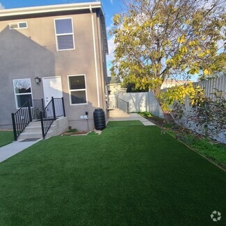 Building Photo - 384 Hargrave St