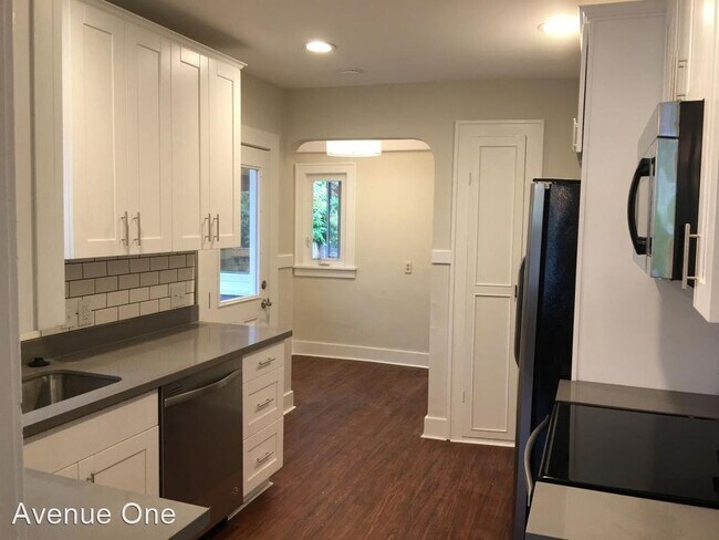 Building Photo - 5 br, 4 bath House - 14008 Stone Ave N
