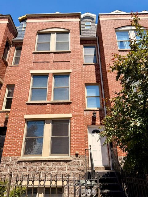 Foto del edificio - 1116 K St SE