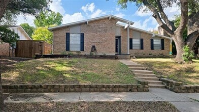 Building Photo - 1805 Haymeadow