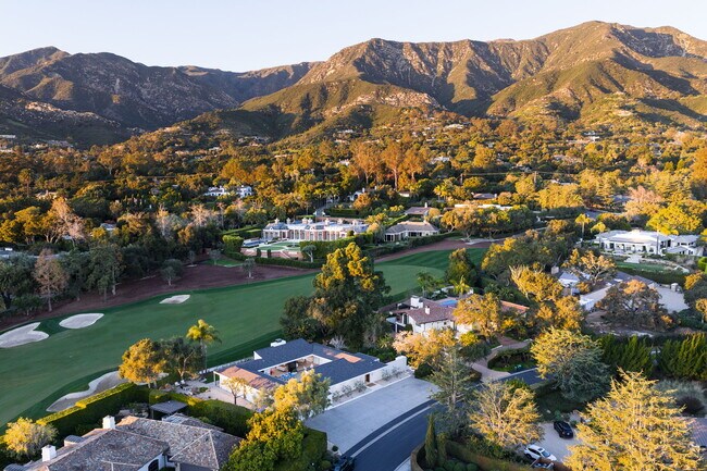 Foto del edificio - 1988 Inverness Ln