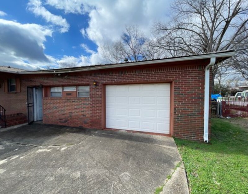 Foto del edificio - 4812 Jefferson Ave SW