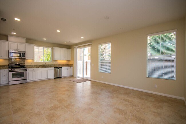 Foto del edificio - 3BD Home in the Belmount Community of San ...