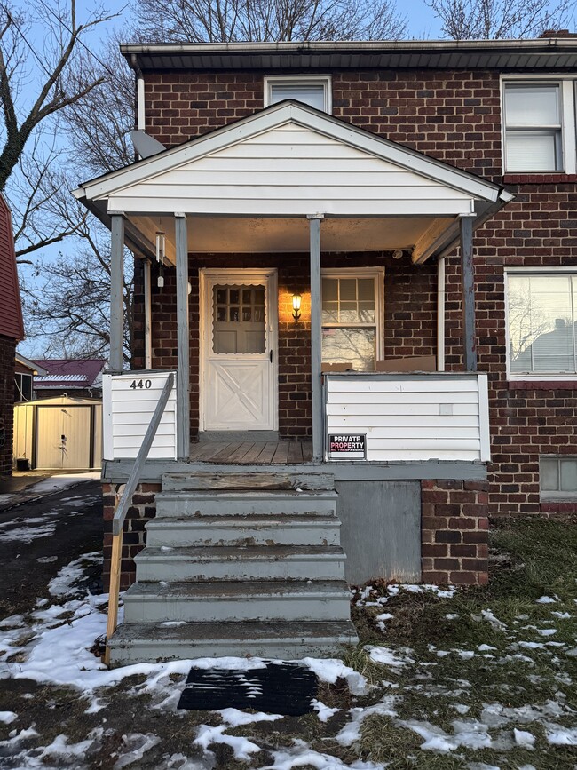 Building Photo - 440 5th St