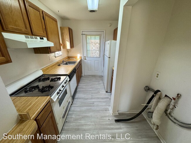 Building Photo - 1 br, 1 bath House - 102 N Front St 3rd Fl