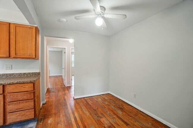 Foto del edificio - 3919 E Gatewood Ln
