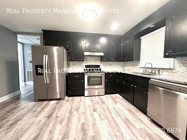 Building Photo - 8051 Southway Rd