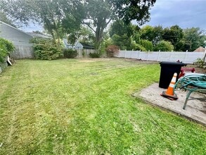 Building Photo - 13 Briggs Ave