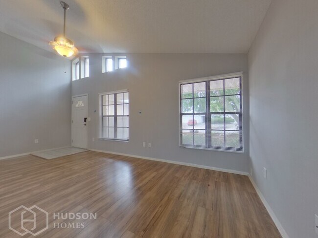 Foto del edificio - NOW AVAILABLE! 7651 Vienna Ln, Port Richey...