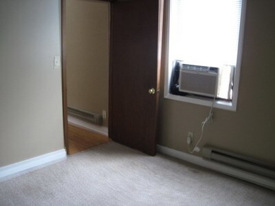 Photo - 209 Sibley St
