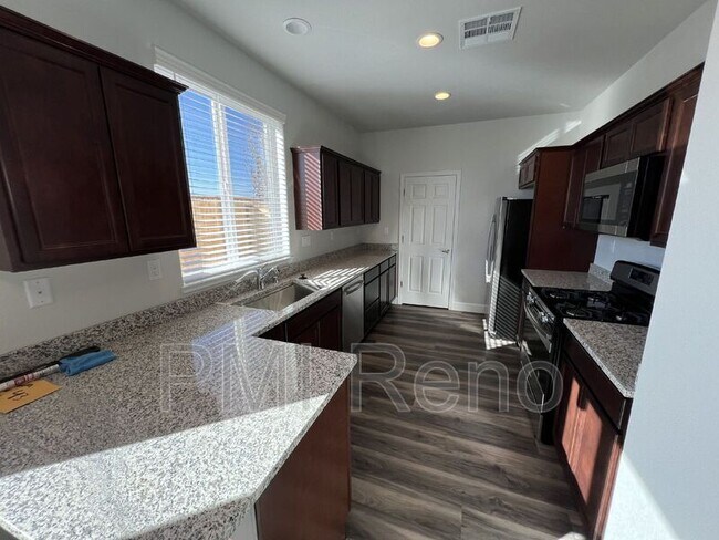 Foto del edificio - 3511 Downpatrick Ln