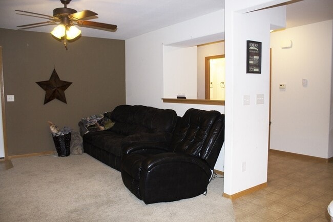 Building Photo - 1125 Amelia Dr