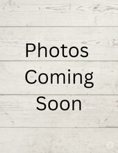 Building Photo - 5 Della Ct