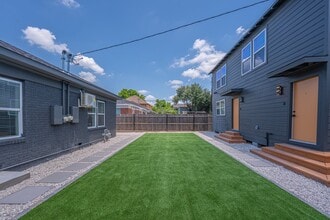 Building Photo - 4202 Clay St