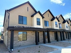 Building Photo - 4351 N 325 E