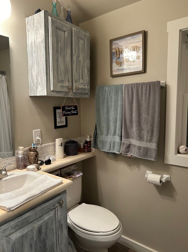 Foto del edificio - 12922 Longstreet Rd