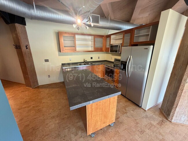 Foto del edificio - 1420 NW Lovejoy St