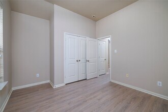 Building Photo - 171 Black Swan Pl