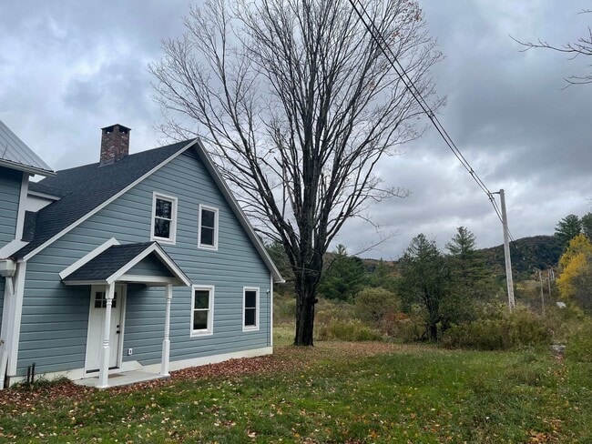 Building Photo - Private, tranquil Rental in Lenox, MA!