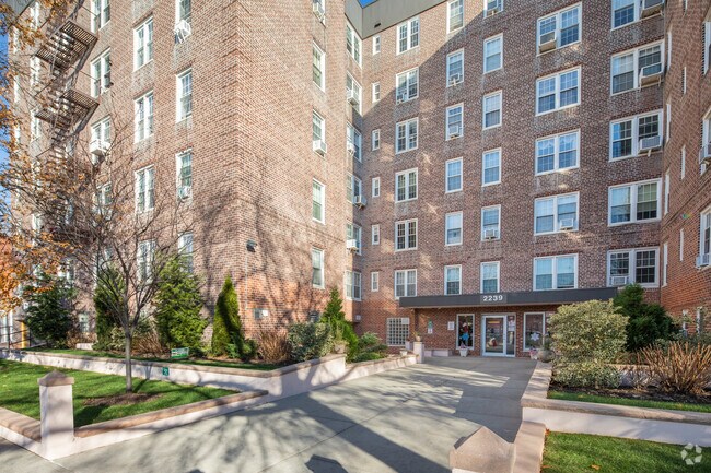 Exterior del edificio - 2239 Troy Ave