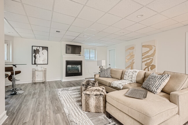 Building Photo - 3362 Mathieson Dr NE