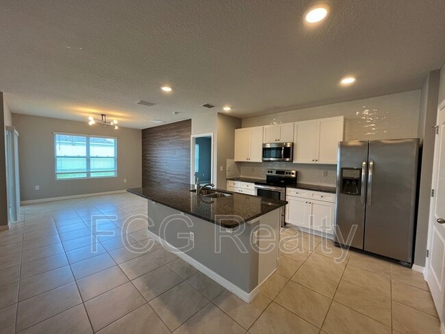 Building Photo - 5106 Fiddlewood Way