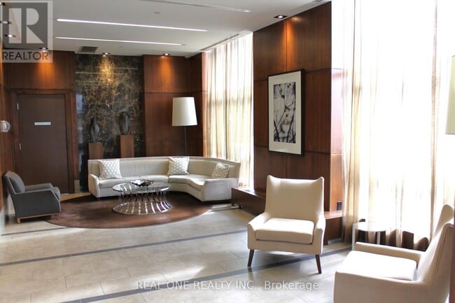 Photo du bâtiment - 2015-2015 Sheppard Ave E