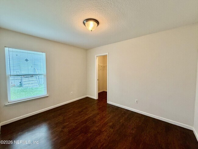 Foto del edificio - 8135 Firetower Rd