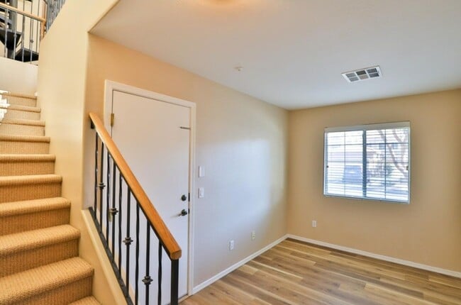 Building Photo - 744 N Laguna Dr