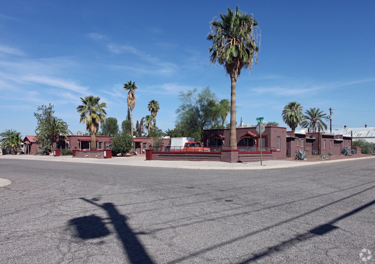 Building Photo - Casa Rey Apartments