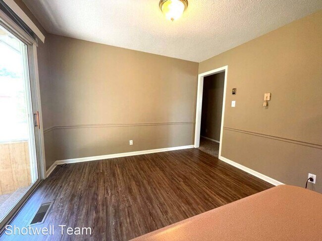 Building Photo - 4 br, 2 bath House - 7304 Meadowbrook Cir