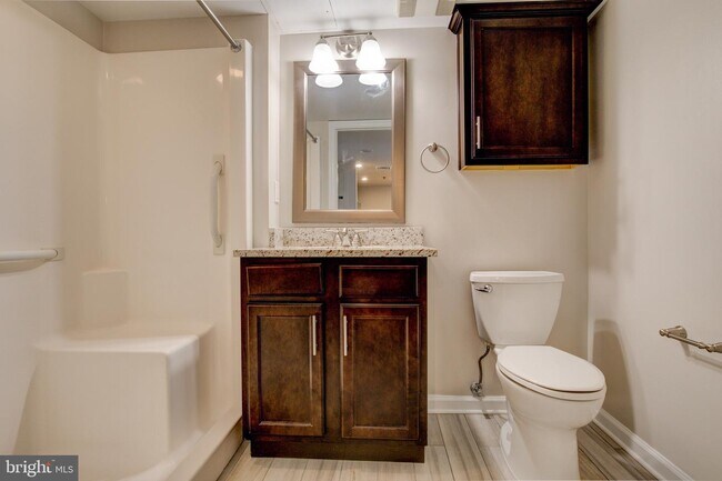 Foto del edificio - 900 N Taylor St