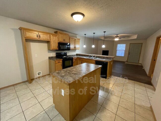 Foto del edificio - 2173 E Hamilton St